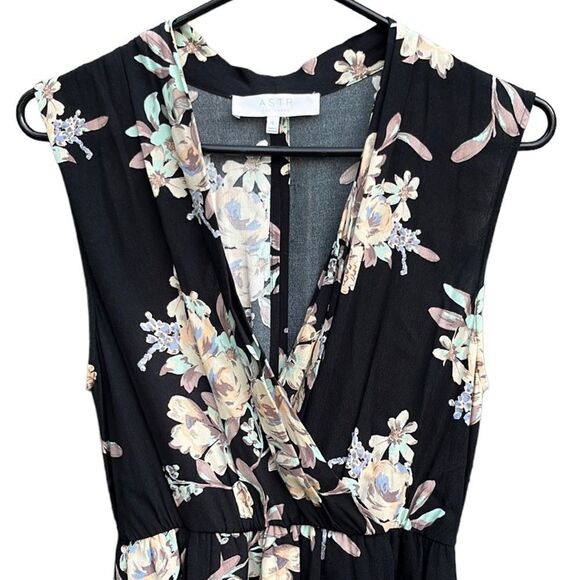 EUC ASTR The Label Black Floral Faux Wrap Dress - Picture 2 of 8
